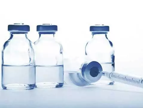 Dlaczego przerwano badania kliniczne najbardziej obiecującej szczepionki przeciw COVID-19?