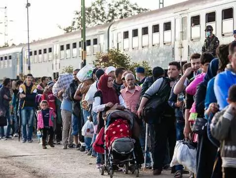 „Gaza staje się dziecięcym cmentarzem”. Ponad 100 ataków na służbę zdrowia